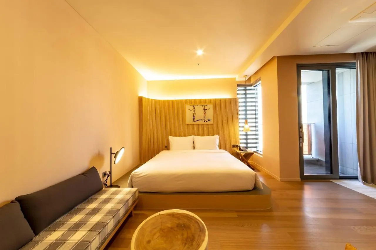 Hound Garden&Terrace Hotel Busan 2*,  South Korea